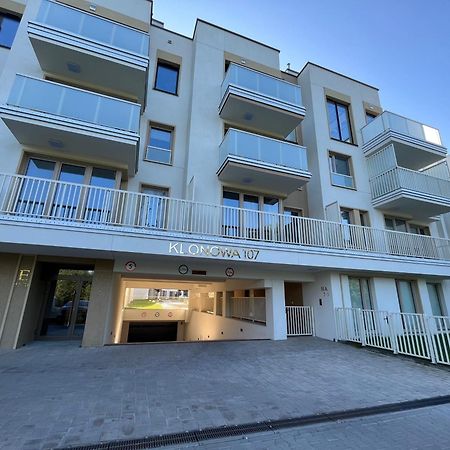 Apartament Nova Klonova Porto Kielce Esterno foto