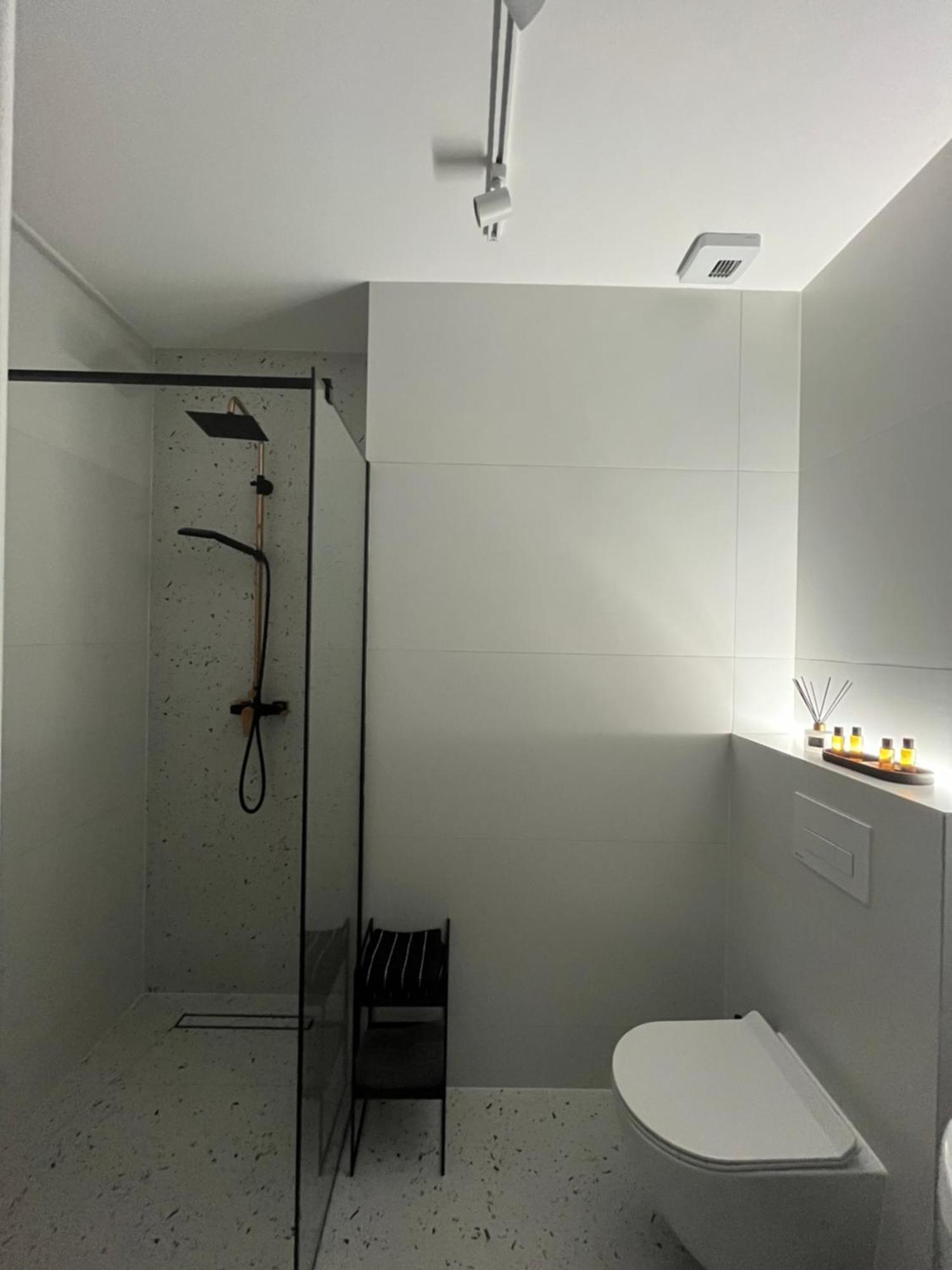 Apartament Nova Klonova Porto Kielce Esterno foto